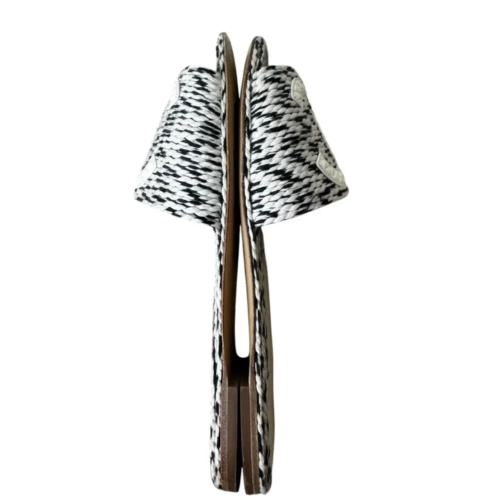 CHANEL Beige/ Black Patent CC Mule Slides 38C/ US 8 Wide - Picture 8 of 11